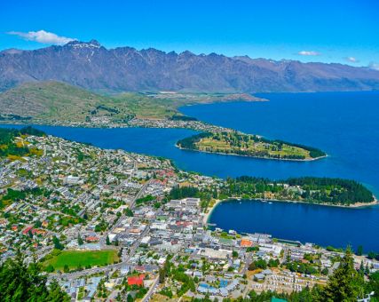 Top 10 Adventure Activities to Do in Queenstown, New Zealand